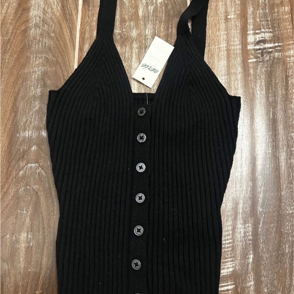 Aerie Black Ribbed Button-Front tank top.